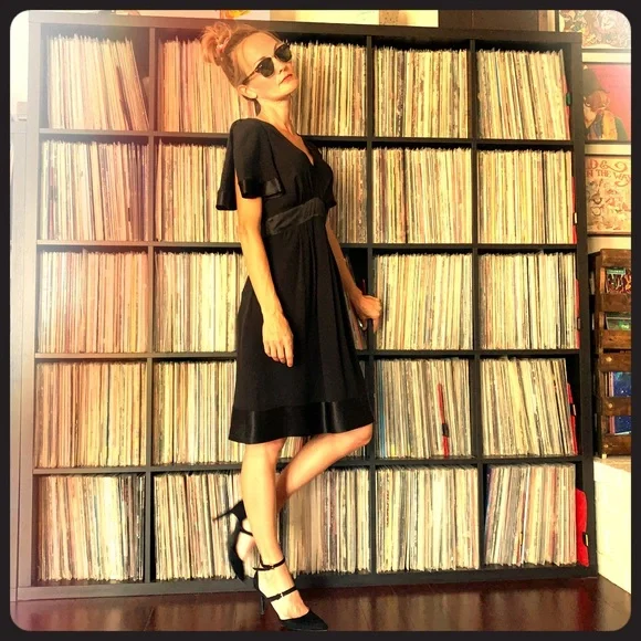 BCBGMaxAzria Black Silk Dress Size 0 - Picture 1 of 8